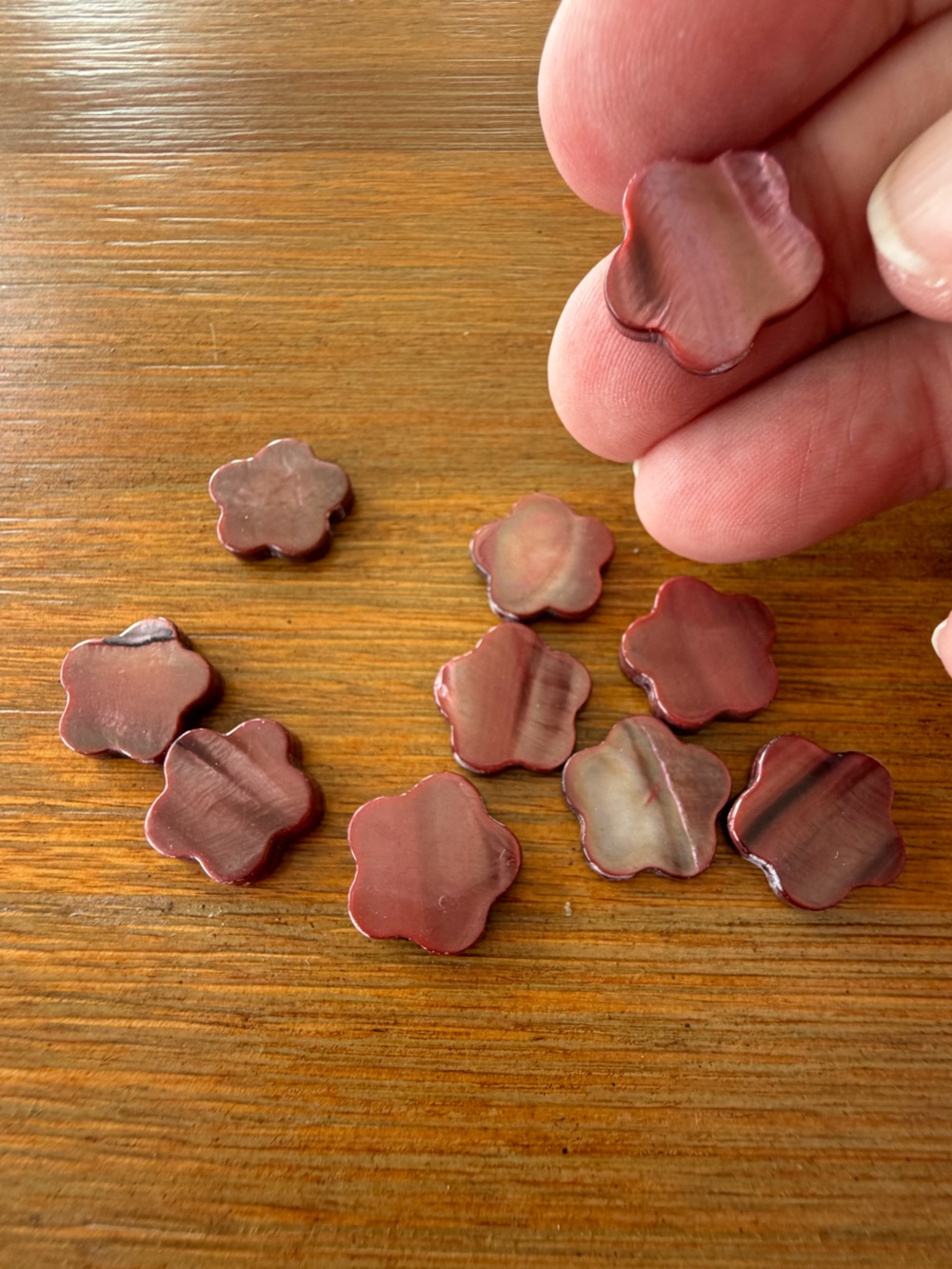 10 Flower Shaped Dusky Pink Shell Mother of Pearl Beads for Jewelry Making